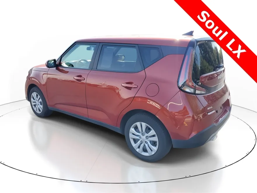 2023 Kia Soul LX photo 1