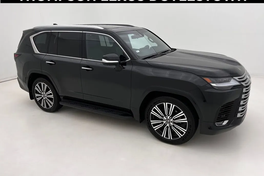 2025 Lexus LX 600 Luxury photo 1