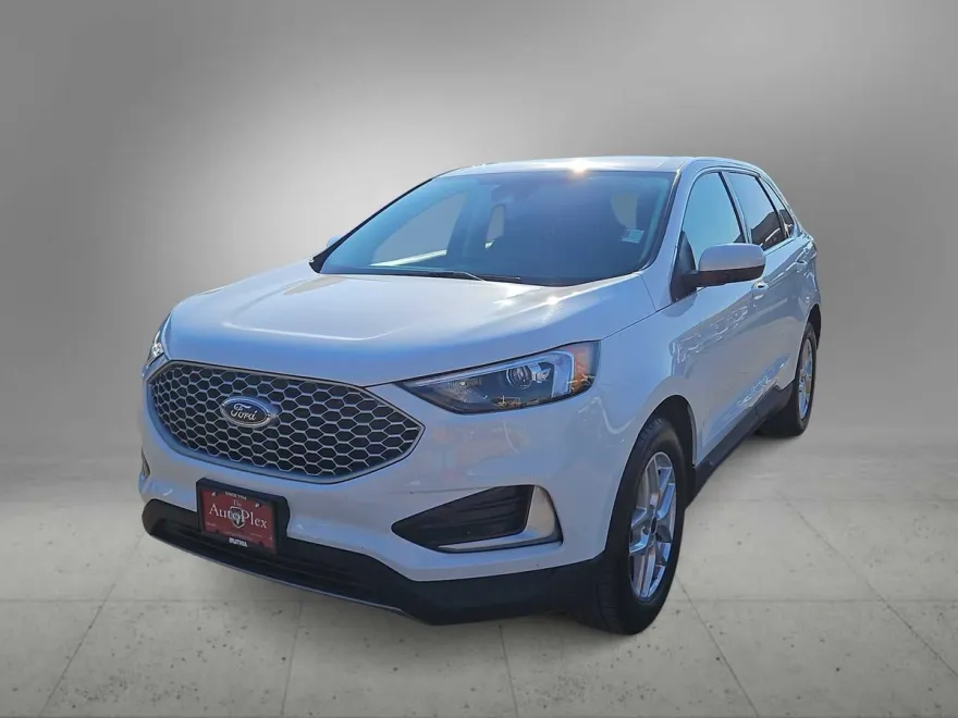 2024 Ford Edge SEL photo 1