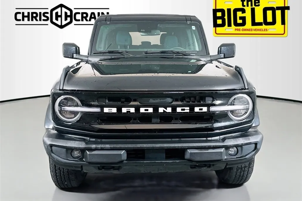 2023 Ford Bronco Outer Banks photo 1