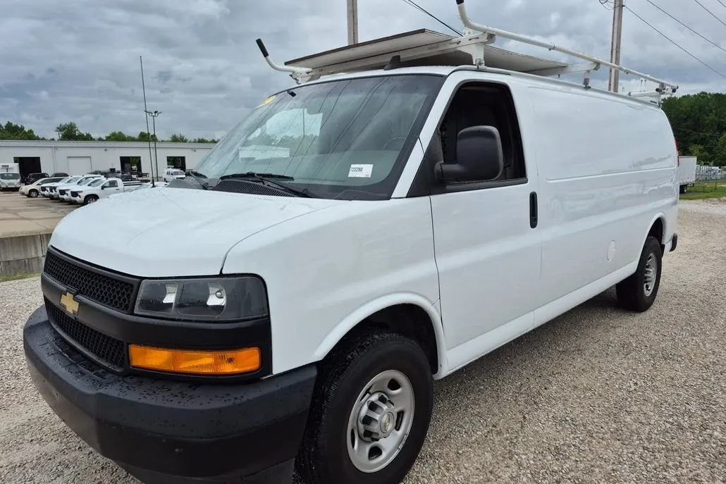 2022 Chevrolet Express 2500 Work Cargo Van photo 1