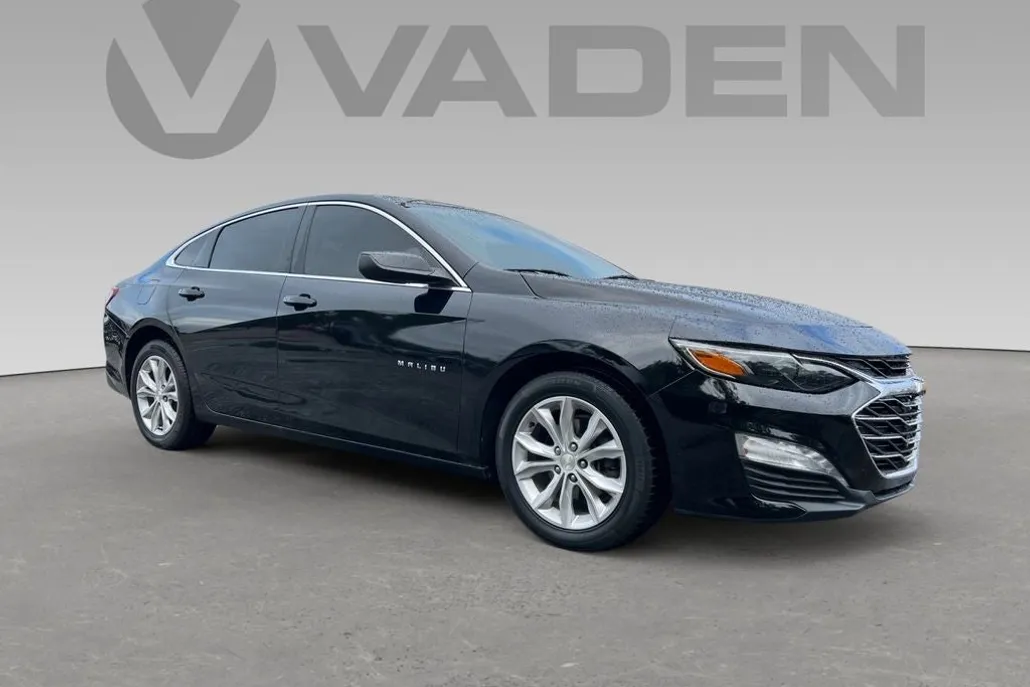 2019 Chevrolet Malibu 1LT photo 1
