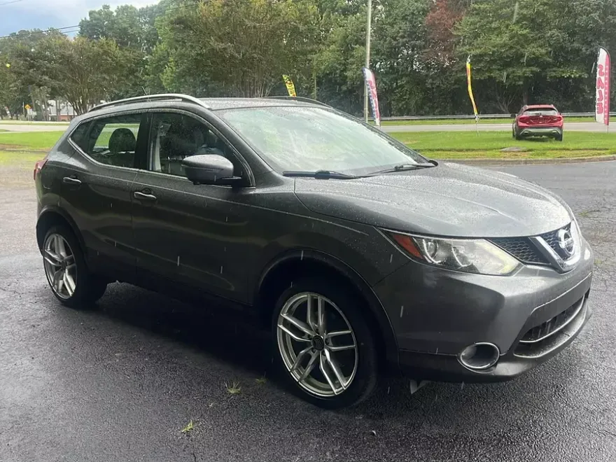 2017 Nissan Rogue Sport SL photo 1