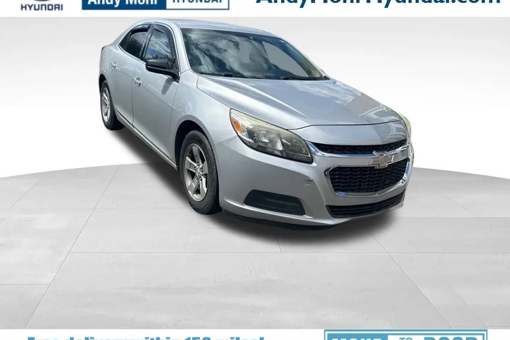 2015 Chevrolet Malibu photo 1