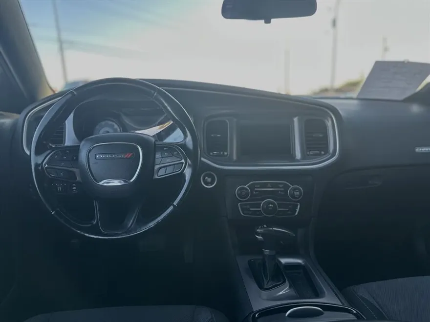 2020 Dodge Charger SXT photo 1