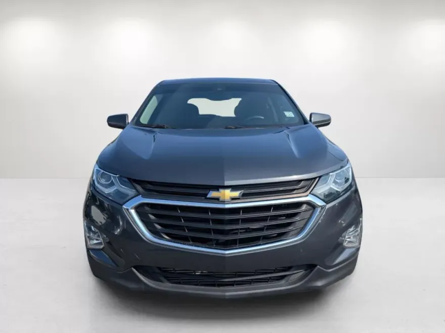 2020 Chevrolet Equinox LT photo 1