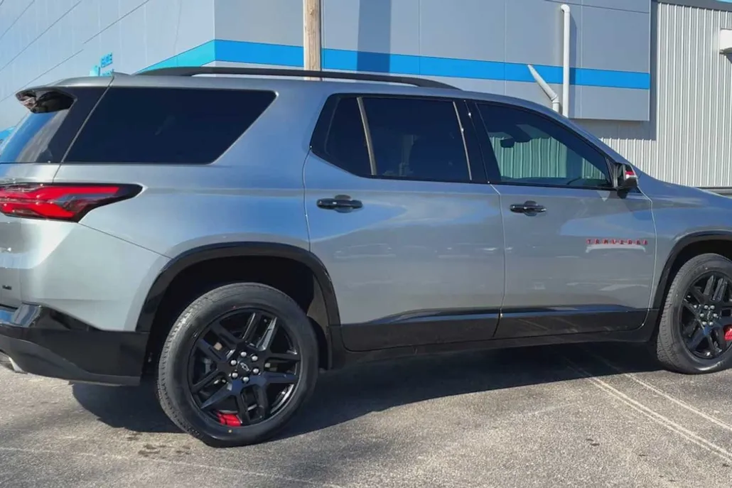 2023 Chevrolet Traverse Premier photo 1