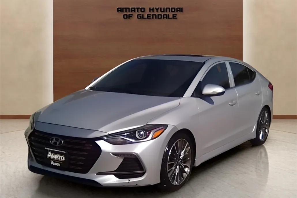 2017 Hyundai Elantra Sport photo 1
