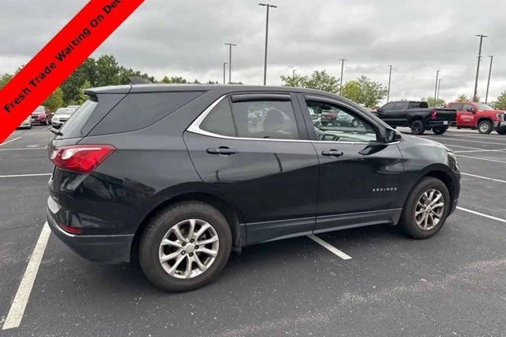 2018 Chevrolet Equinox photo 1