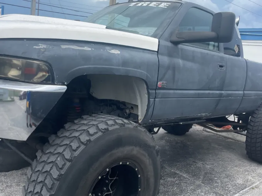 1997 Dodge Ram ST photo 1
