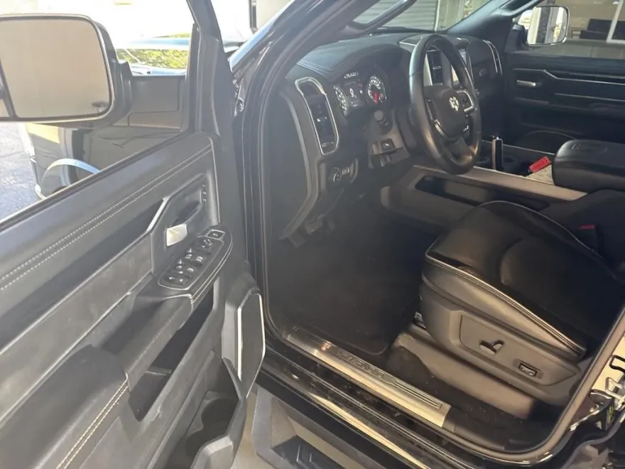 2022 Ram 2500 Laramie photo 1