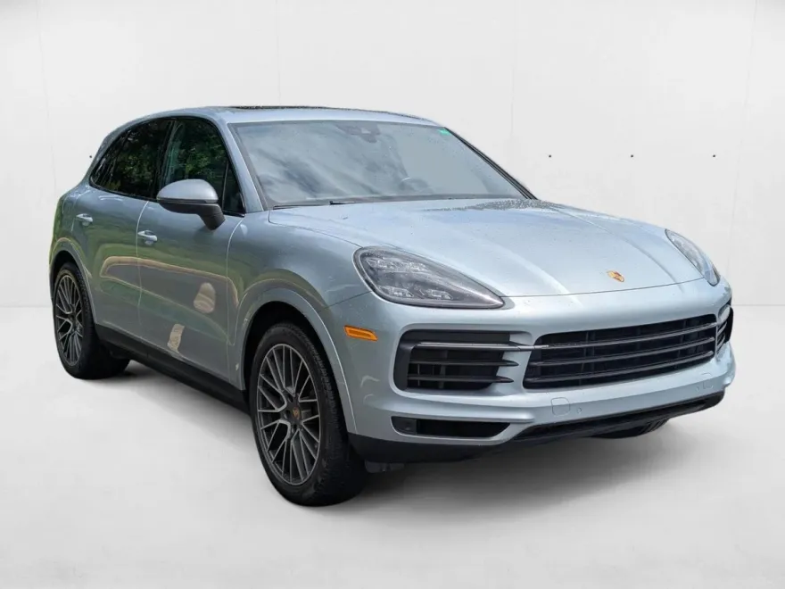 2020 Porsche Cayenne S photo 1