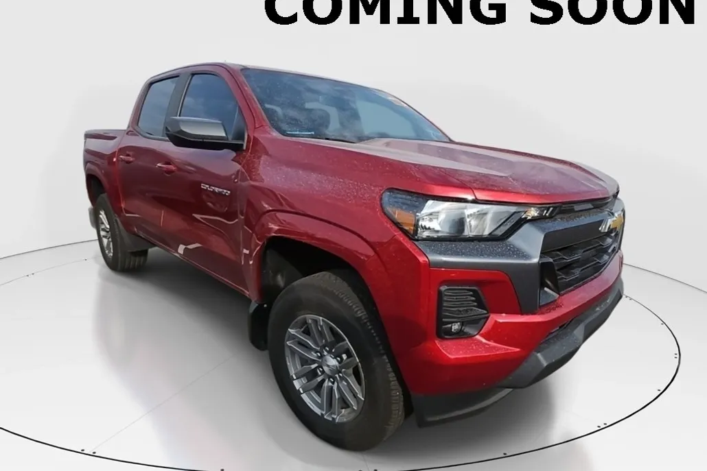 2024 Chevrolet Colorado LT photo 1
