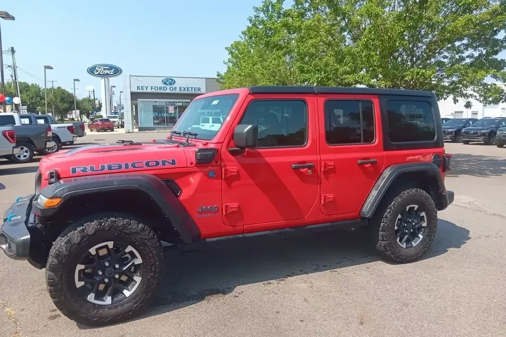2024 Jeep Wrangler Rubicon 4xe photo 1
