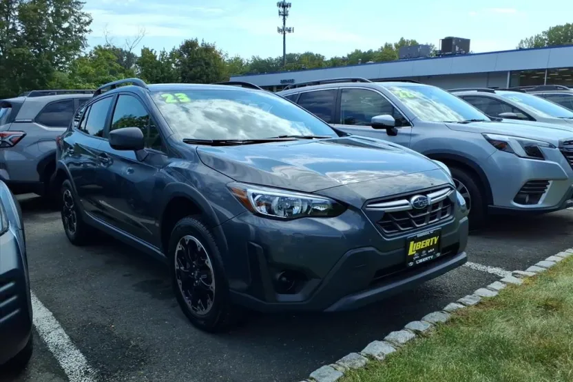 2023 Subaru Crosstrek Base photo 1