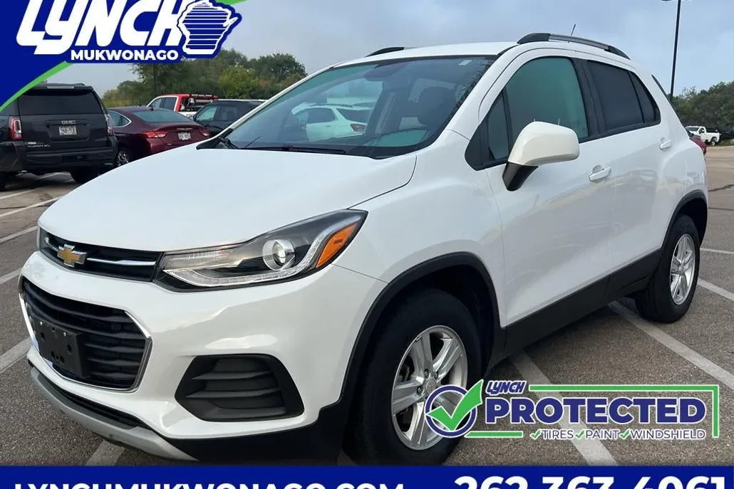 2022 Chevrolet Trax LT photo 1