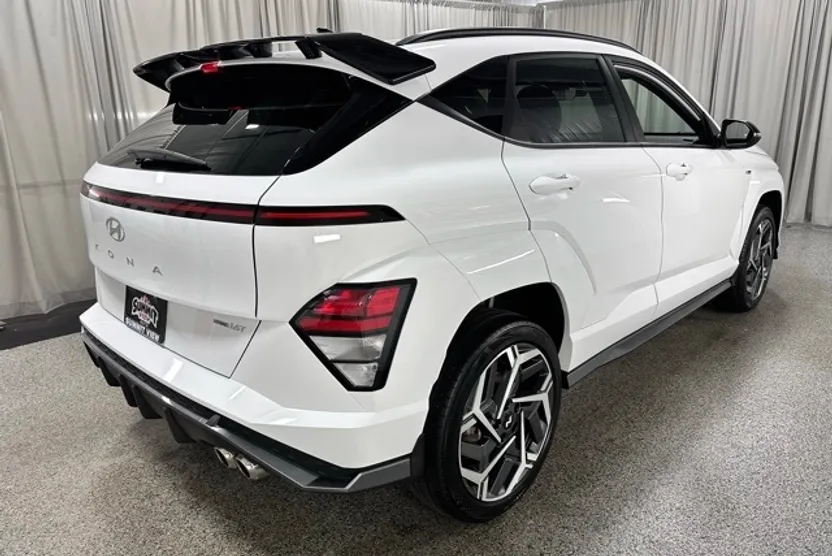 2024 Hyundai Kona N Line photo 1