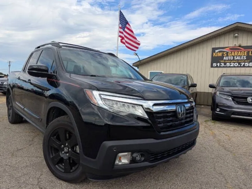 2017 Honda Ridgeline Black Edition photo 1