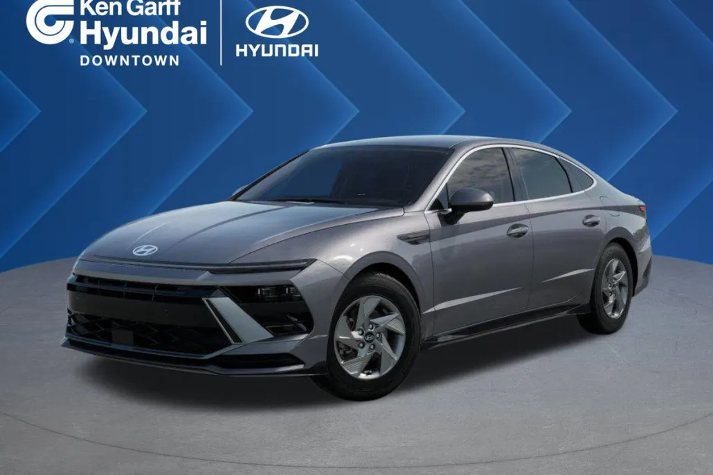 2025 Hyundai Sonata SE photo 1