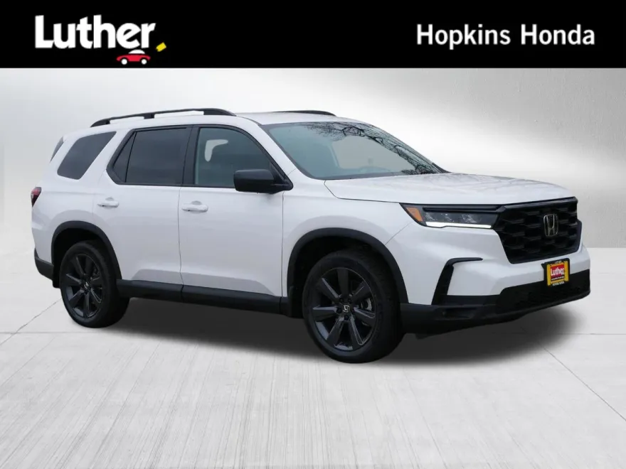 2025 Honda Pilot Sport photo 1