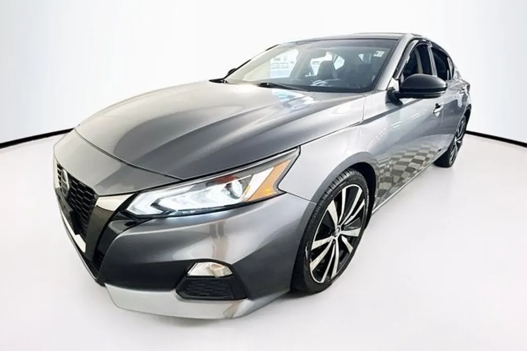2019 Nissan Altima 2.5 SR photo 1