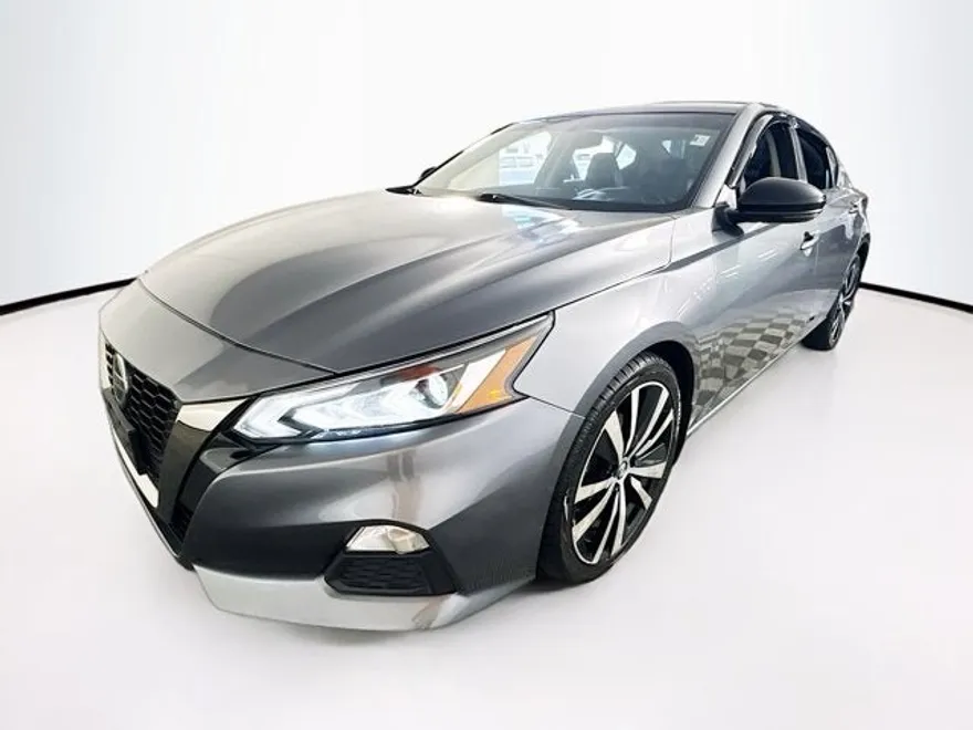 2019 Nissan Altima 2.5 SR photo 1