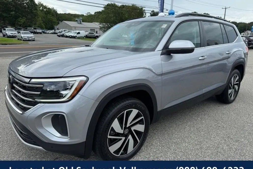 2024 Volkswagen Atlas SE Technology photo 1