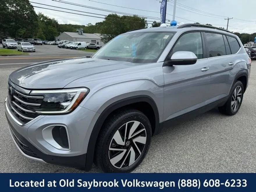 2024 Volkswagen Atlas SE Technology photo 1