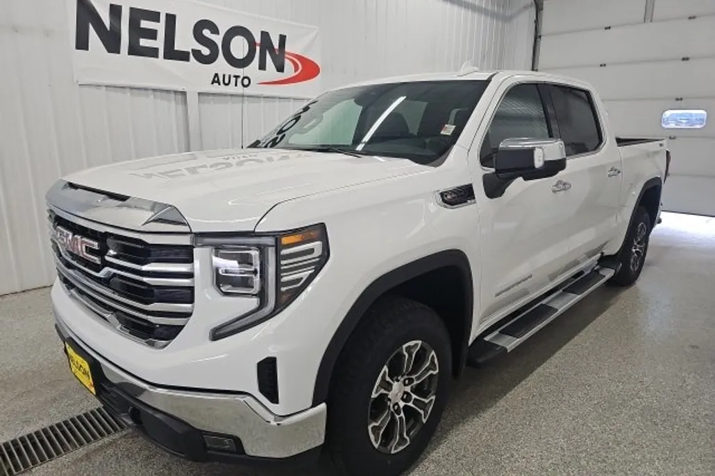 2026 Gmc Sierra 1500 SLT photo 1