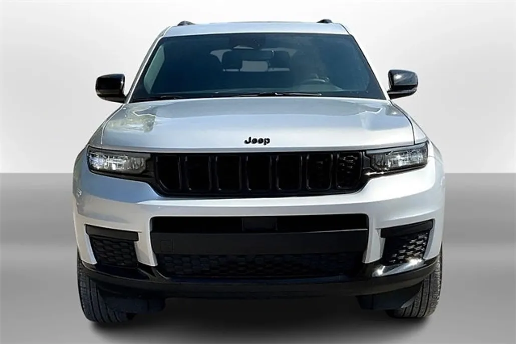 2024 Jeep Grand Cherokee Altitude photo 1