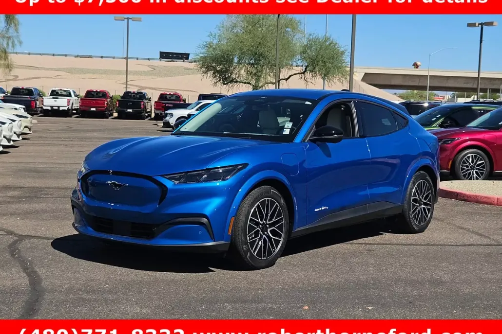 2025 Ford Mustang Mach-E Premium photo 1