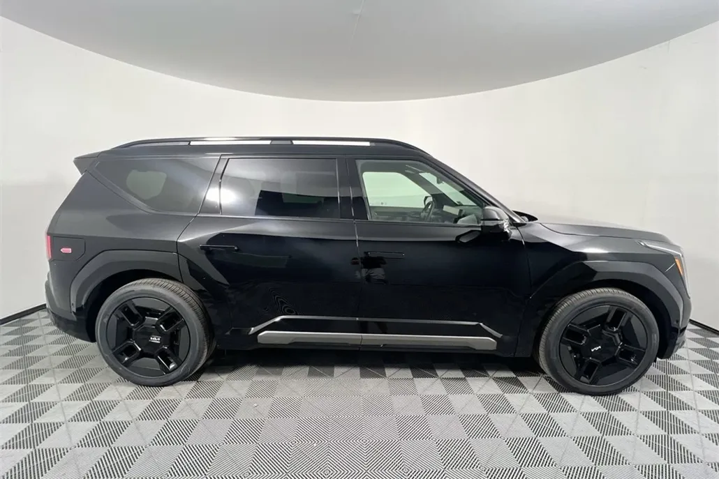 2026 Kia EV9 GT-Line AWD photo 1