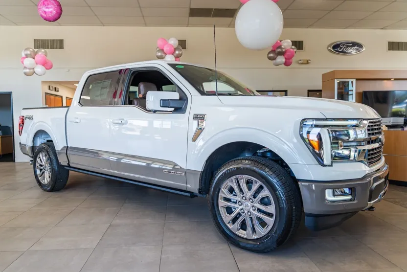 2025 Ford F-150 King Ranch photo 1