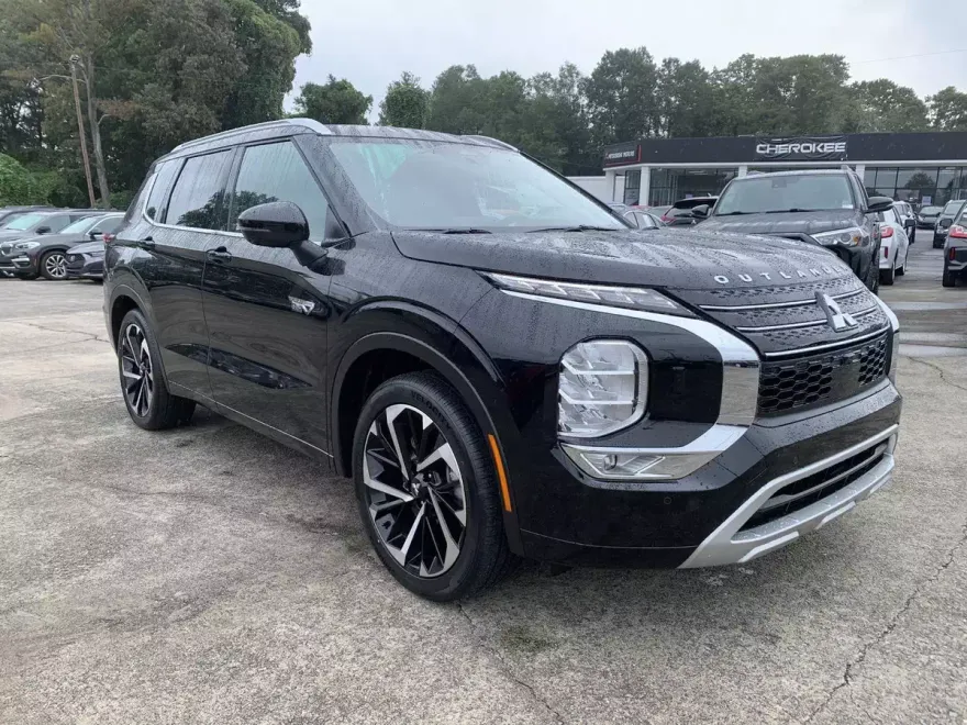 2023 Mitsubishi Outlander PHEV SEL photo 1