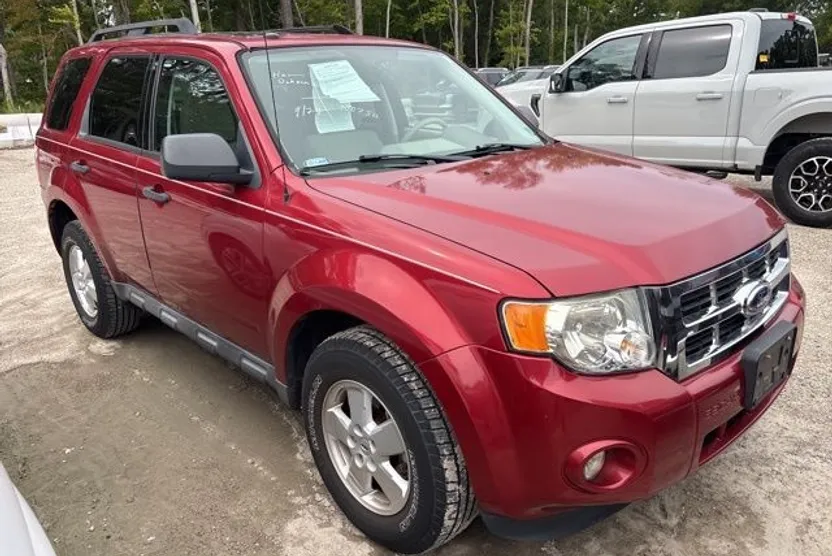 2012 Ford Escape XLT photo 1