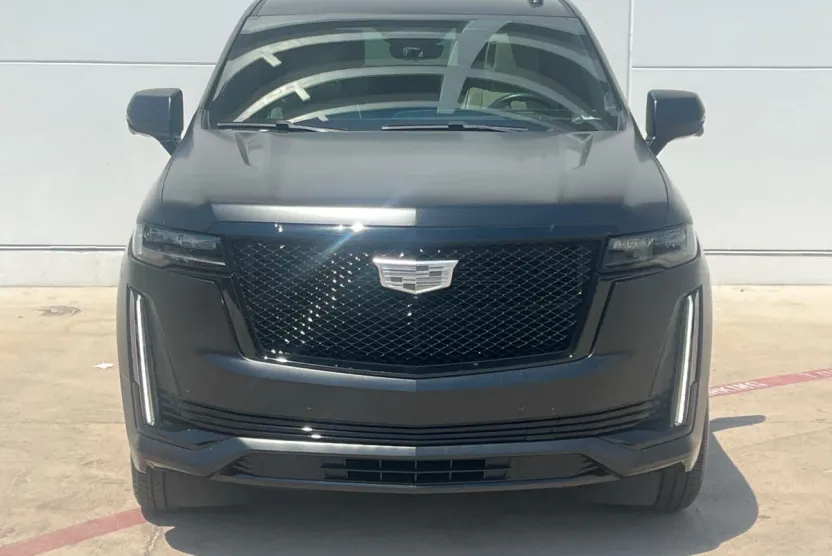 2022 Cadillac Escalade Sport photo 1