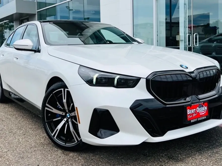 2026 Bmw 530i photo 1