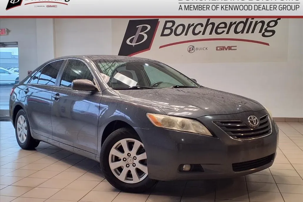 2008 Toyota Camry LE photo 1