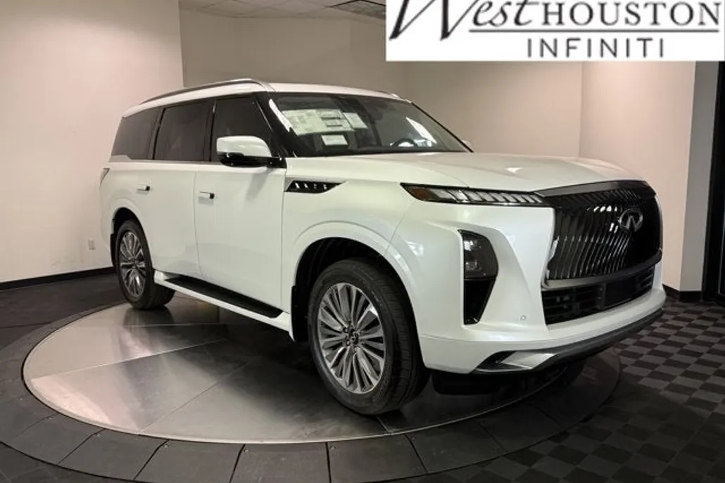 2026 Infiniti QX80 Luxe photo 1