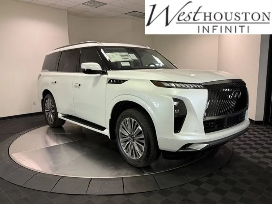2026 Infiniti QX80 Luxe photo 1