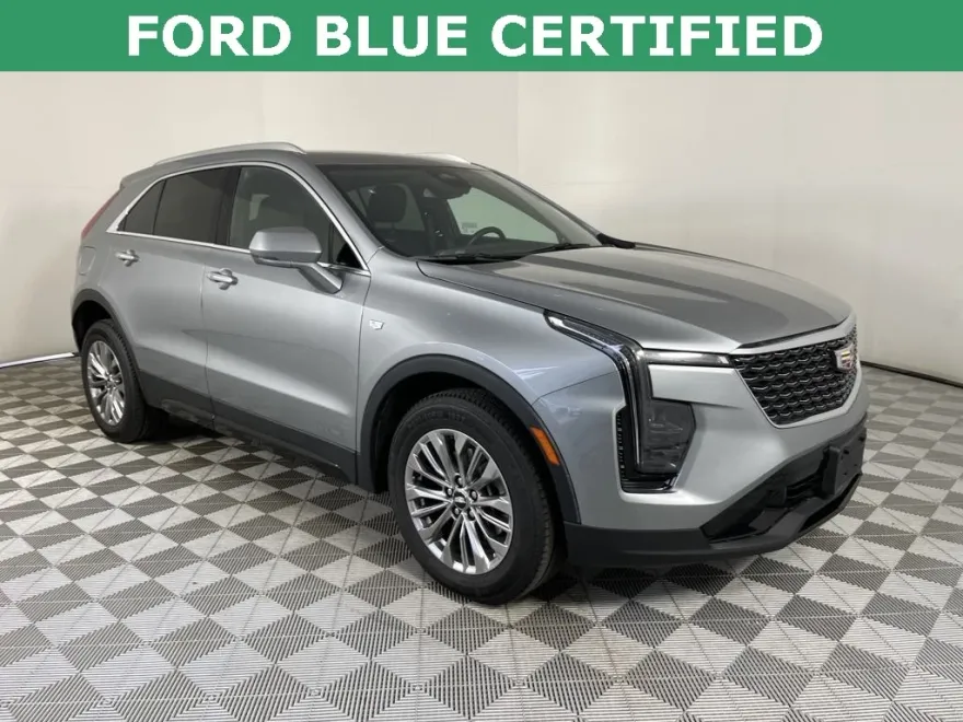 2024 Cadillac XT4 Premium Luxury photo 1