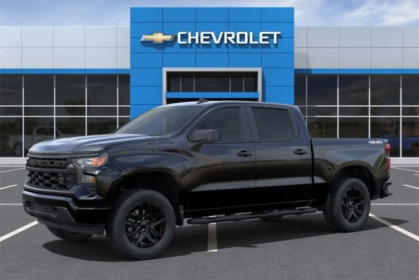 2025 Chevrolet Silverado 1500 Custom photo 1