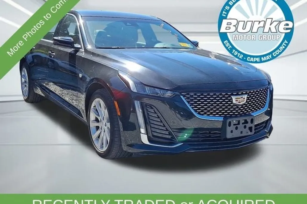 2022 Cadillac CT5 Luxury photo 1