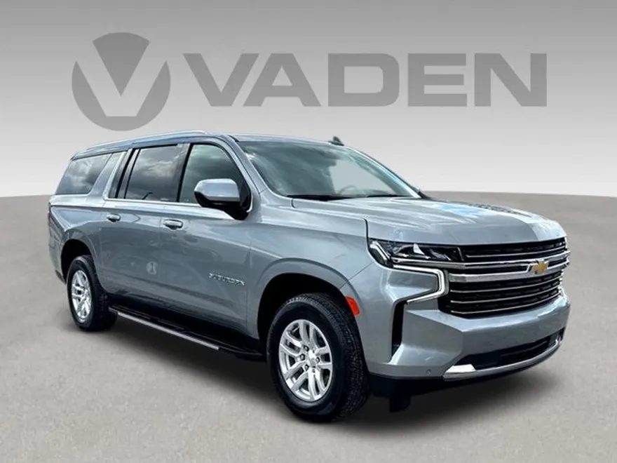 2024 Chevrolet Suburban LT photo 1