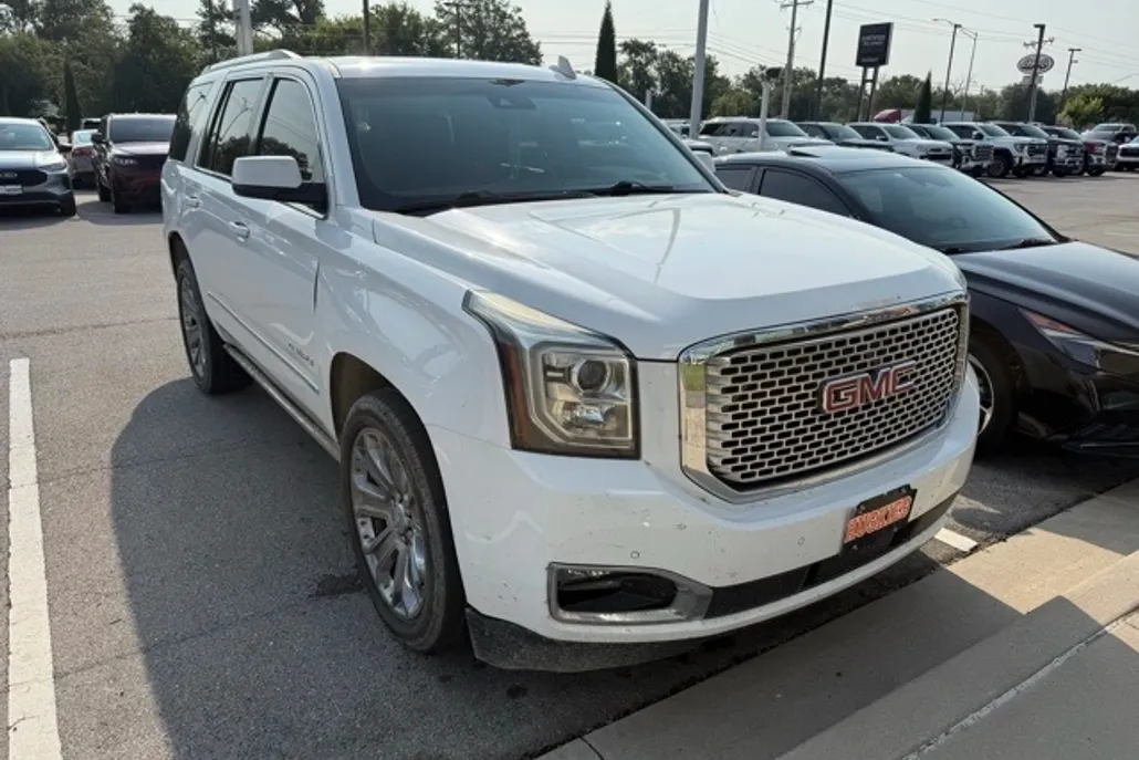 2016 Gmc Yukon Denali photo 1