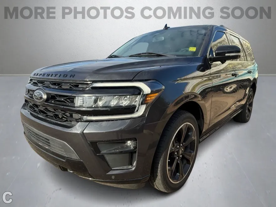 2022 Ford Expedition Limited photo 1