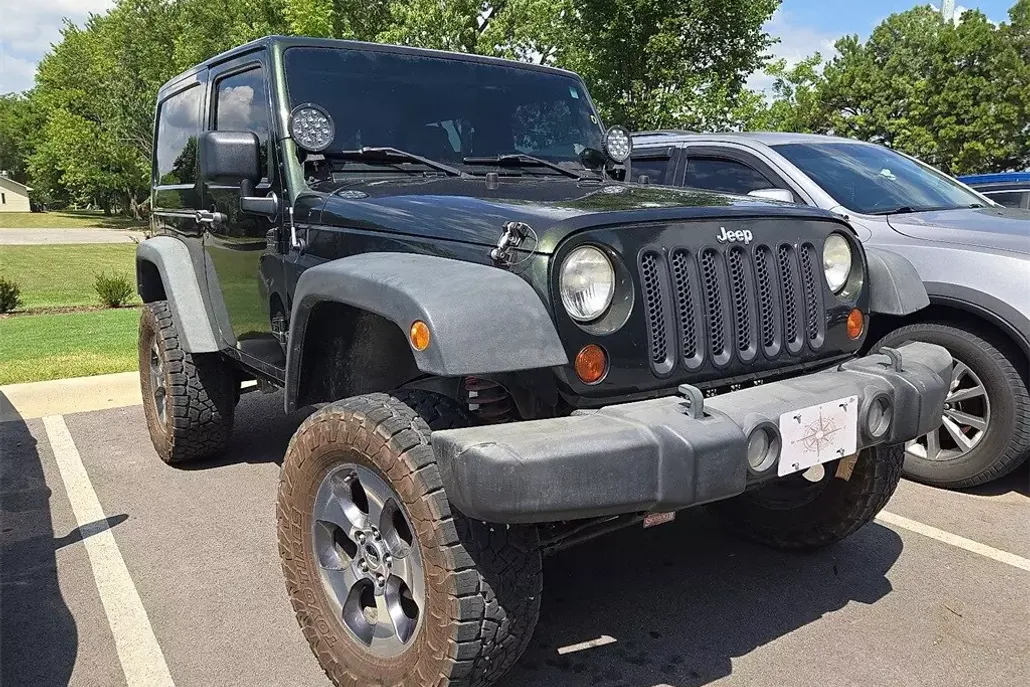 2010 Jeep Wrangler Sport photo 1