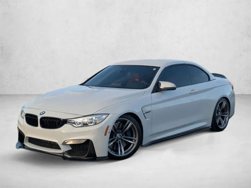 2015 Bmw M4 Convertible photo 1