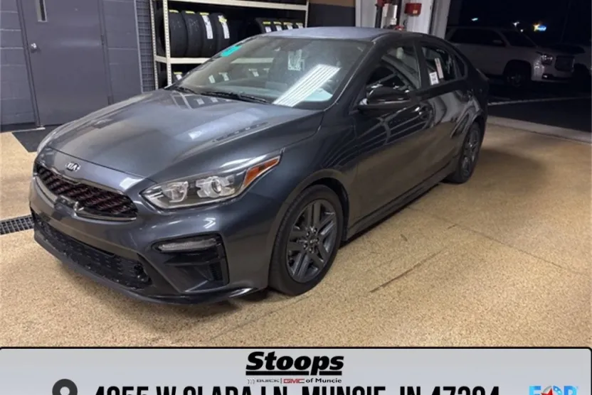 2021 Kia Forte GT-Line photo 1