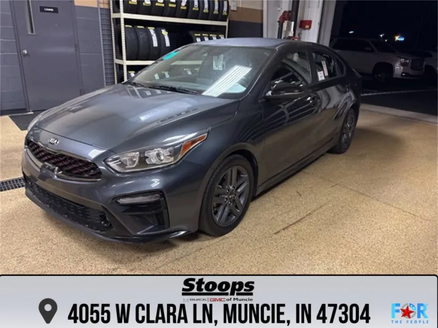 2021 Kia Forte GT-Line photo 1